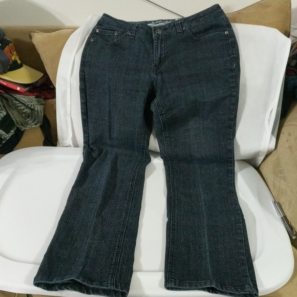 St. John's Bay Straight Leg Classic Fit Dark Wash Jeans - size 8 Petite - Picture 5 of 7